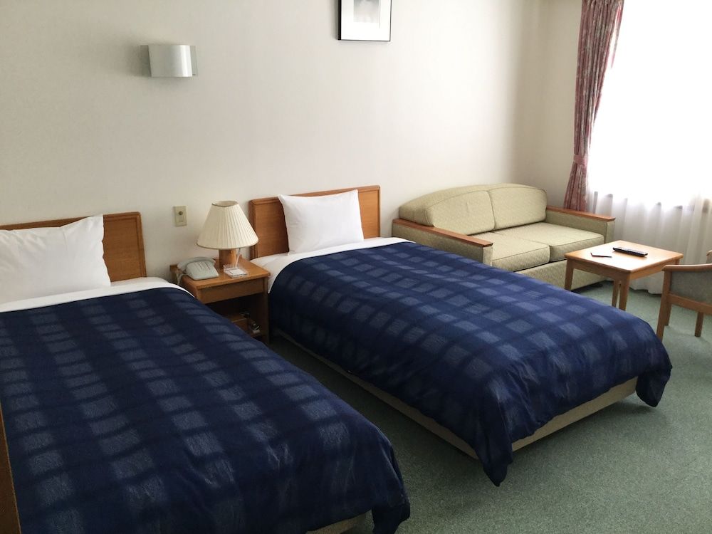 Basic Twin Room, Courtyard View