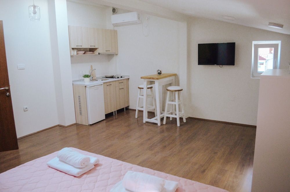 White and Wood Boutique Hotel