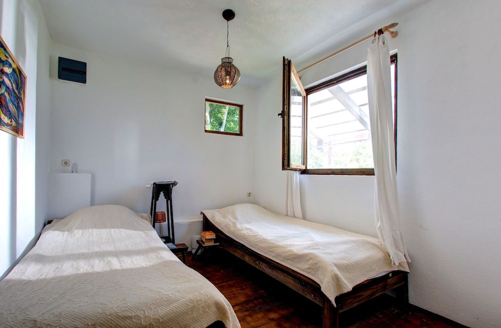 Quadruple Room, Shared Bathroom