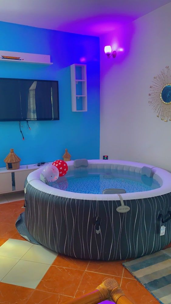 Black And White Hôtel Family Apartment 2