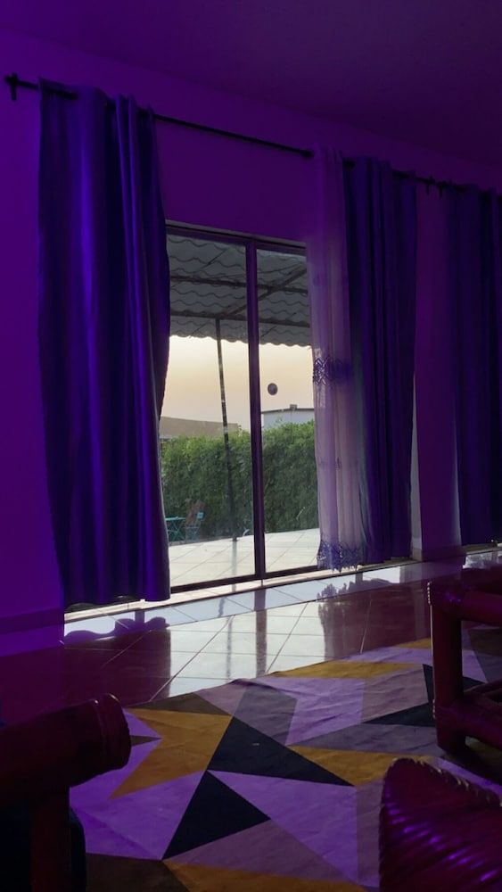 Black And White Hôtel Family Apartment 4