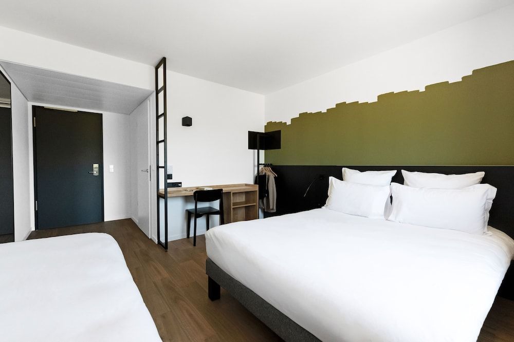 B&B HOTEL Nyon Double Room, Non Smoking 2