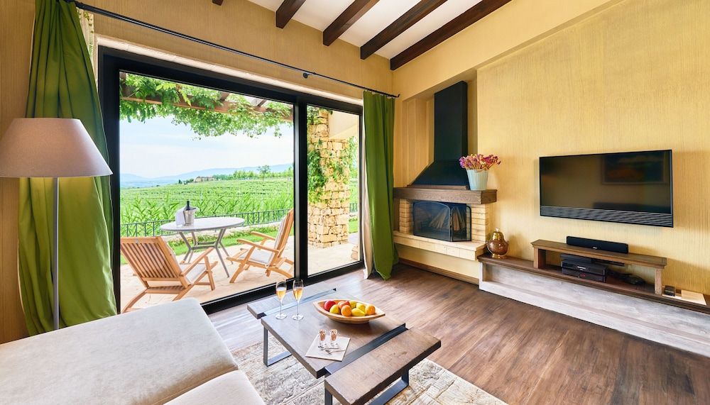 Zornitza Family Estate Relais & Chateaux Villa (3 people) 2