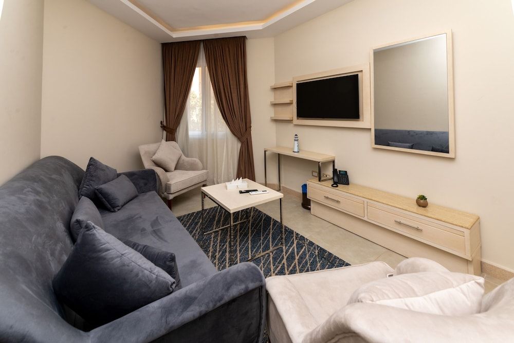 Marom Port Said Resort & Beach Suite, 2 Bedrooms, Poolside 12