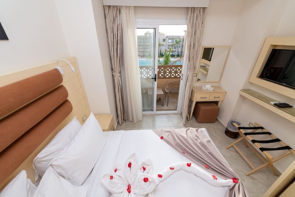 Marom Port Said Resort & Beach Deluxe Suite, 1 Bedroom, Lagoon View