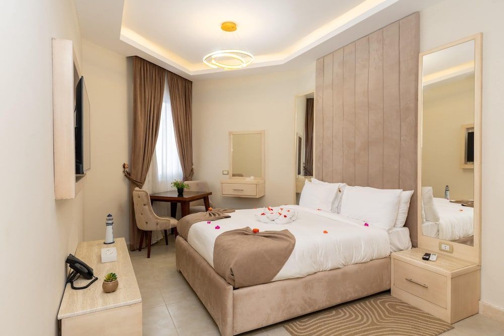 Marom Port Said Resort & Beach Comfort Studio, Poolside 7