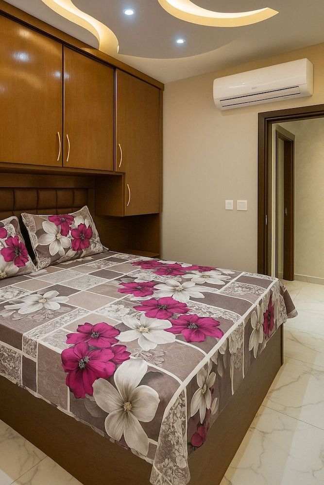 Chalet, 2 Bedrooms, Accessible, Smoking