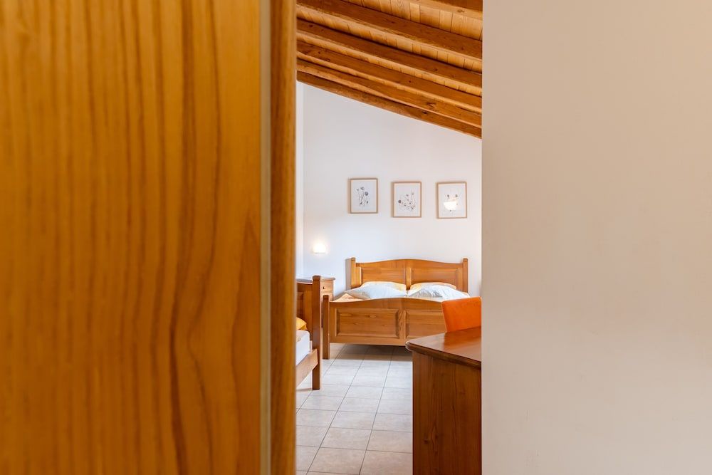 Hotel Il Castagno Classic Triple Room 4