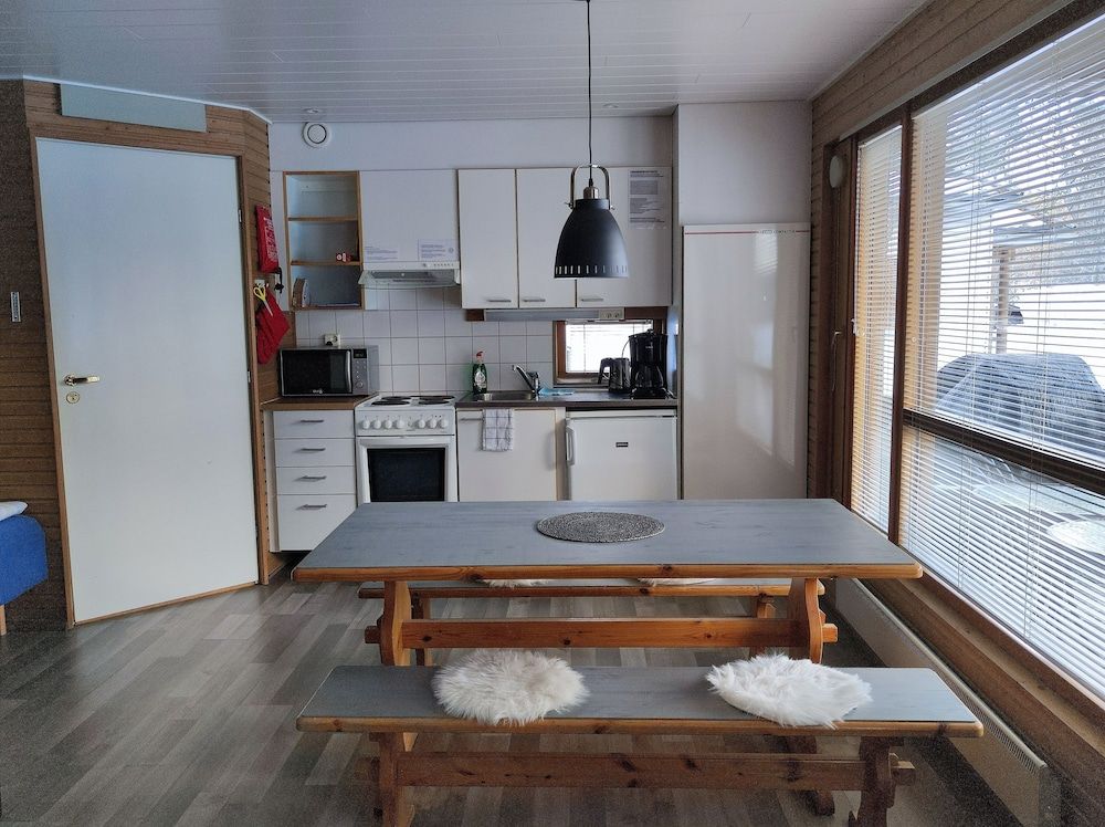 Heinolan Heinäsaari -Holiday and camping Traditional Cabin (private toilet with shower) 4