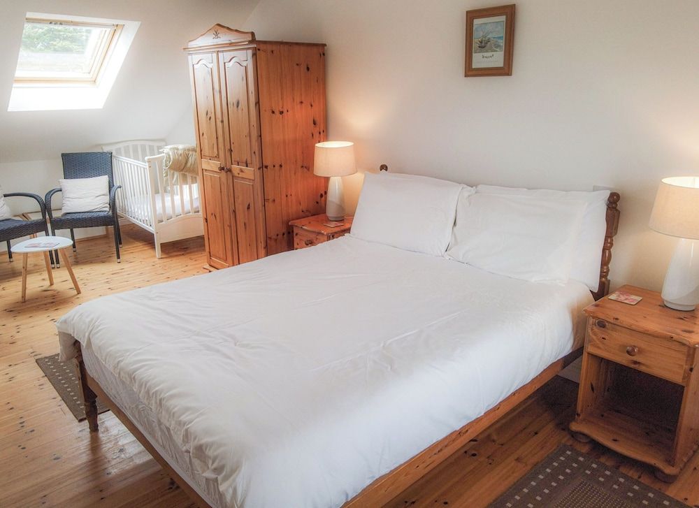 House, 3 Bedrooms, Fireplace, Sea View no. 9