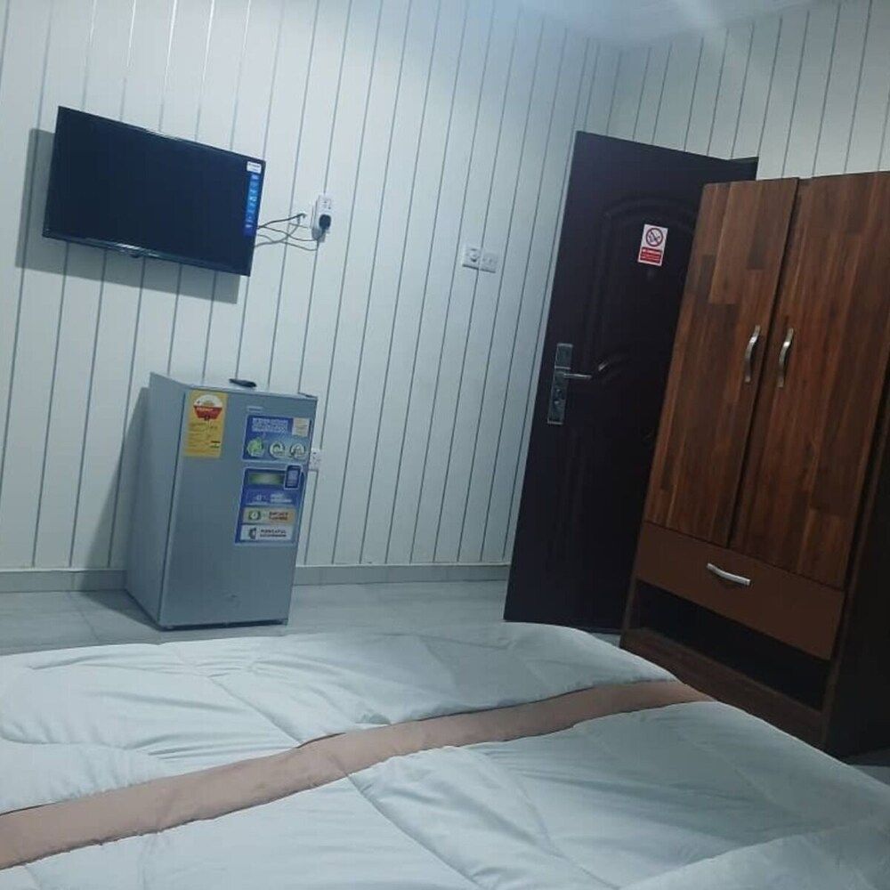 MAXJEN HAVEN GUEST HOUSE Comfort Double Room Single Use 6