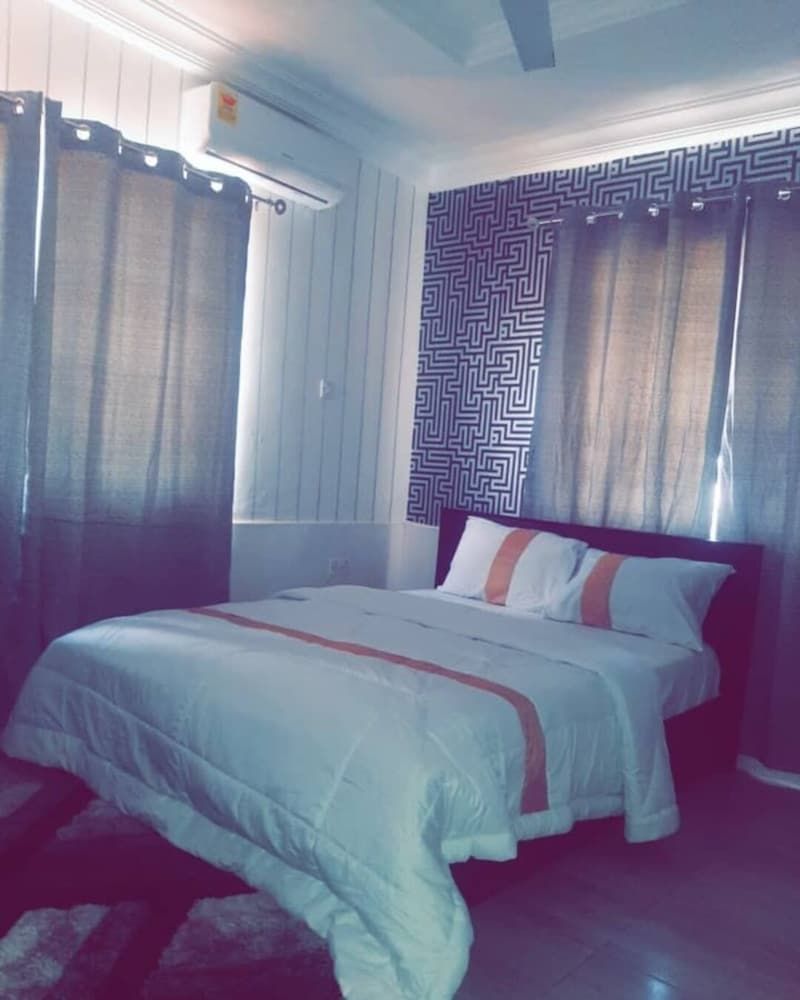 MAXJEN HAVEN GUEST HOUSE Comfort Double Room Single Use 3