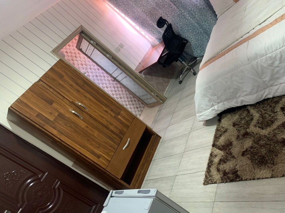 MAXJEN HAVEN GUEST HOUSE Comfort Double Room Single Use 13