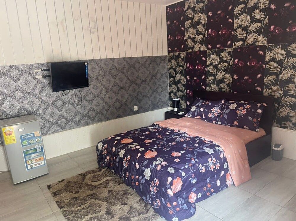 MAXJEN HAVEN GUEST HOUSE Comfort Double Room Single Use 23