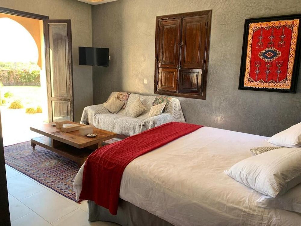 Villa Diaf Johanne Superior Suite, Pool View