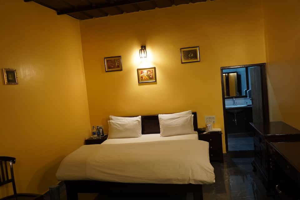 Luxury AC Room