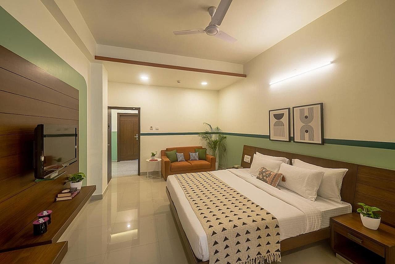Standard King Room