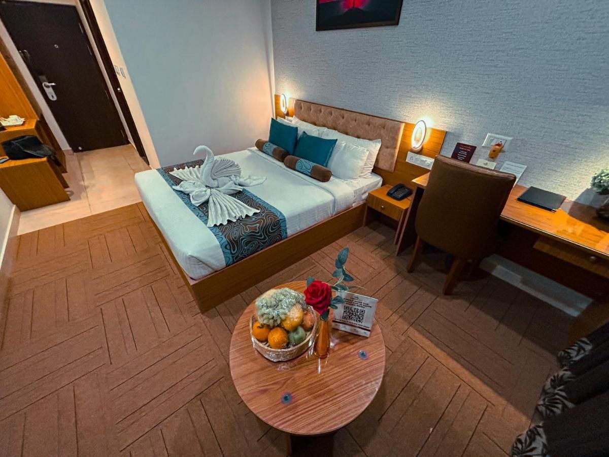 Pride Biznotel Bengaluru Whitefield Deluxe Room 3