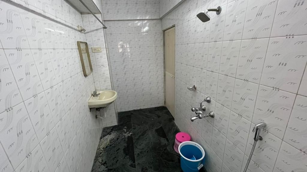 Hotel Plaza Rooms - Prabhadevi Dadar