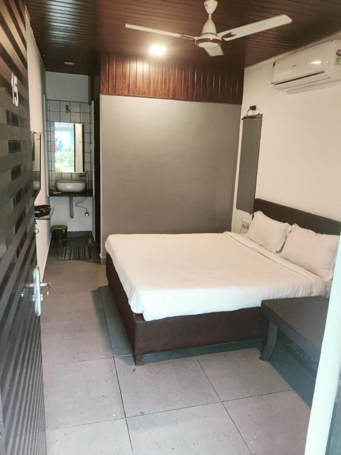 undefined Canal Touch Resort 5