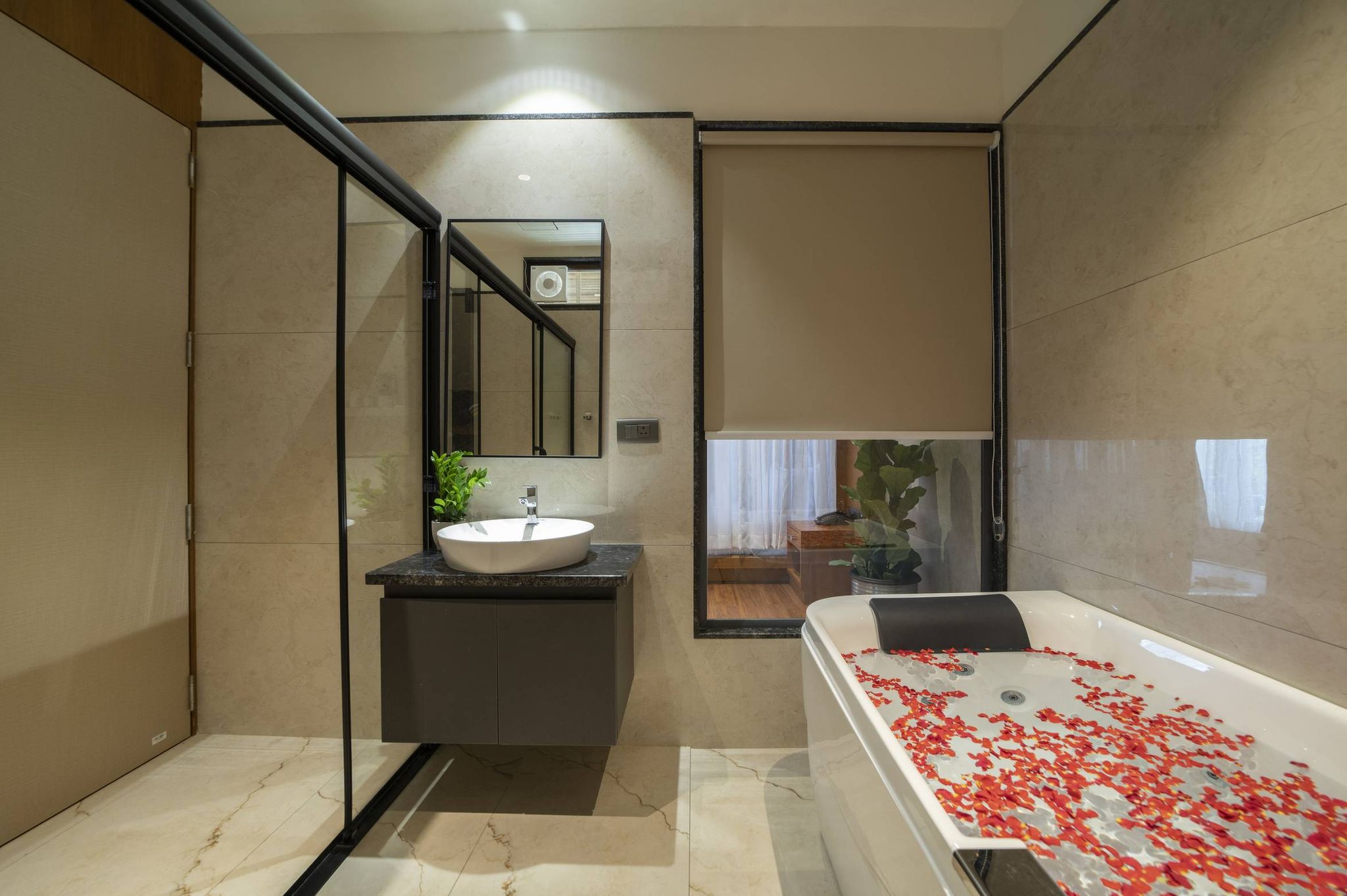 Robusta - Two King Beds With Jacuzzi