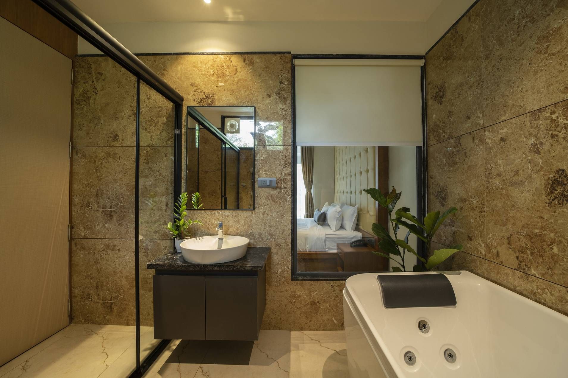 Aroma - King Bedroom