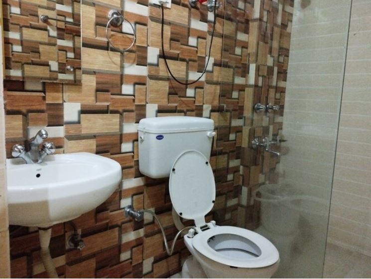 Ishwar Guest House Standard Room 4