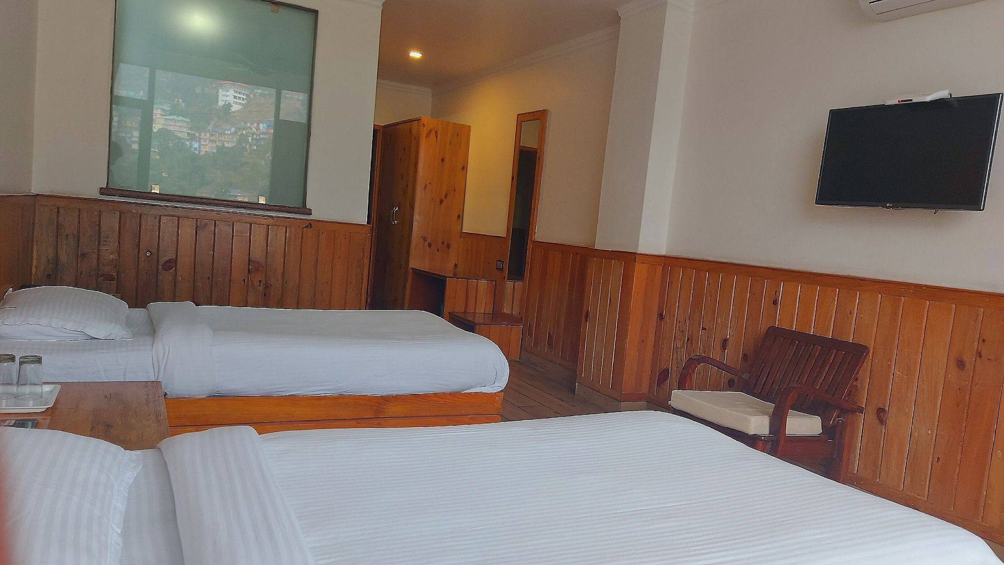 Hotel Wood Castle Deluxe Room 4