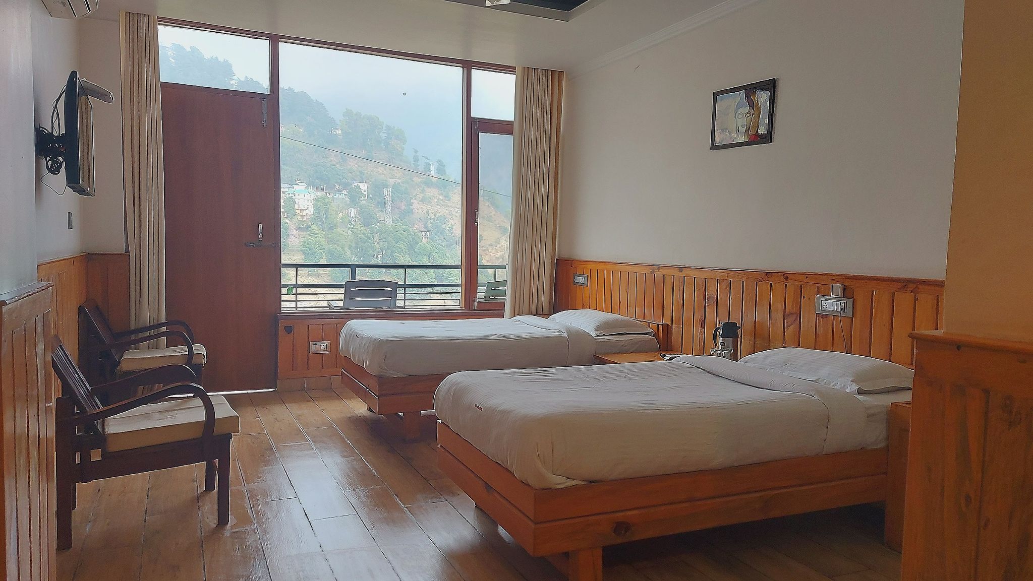 Hotel Wood Castle Deluxe Room 3