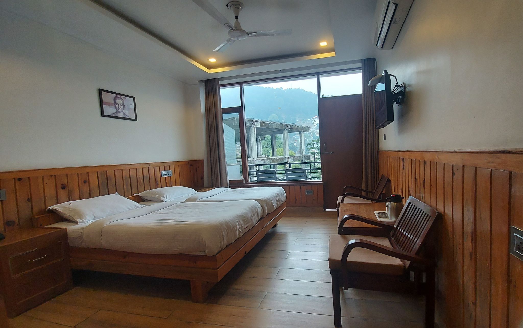 Hotel Wood Castle Deluxe Room 9