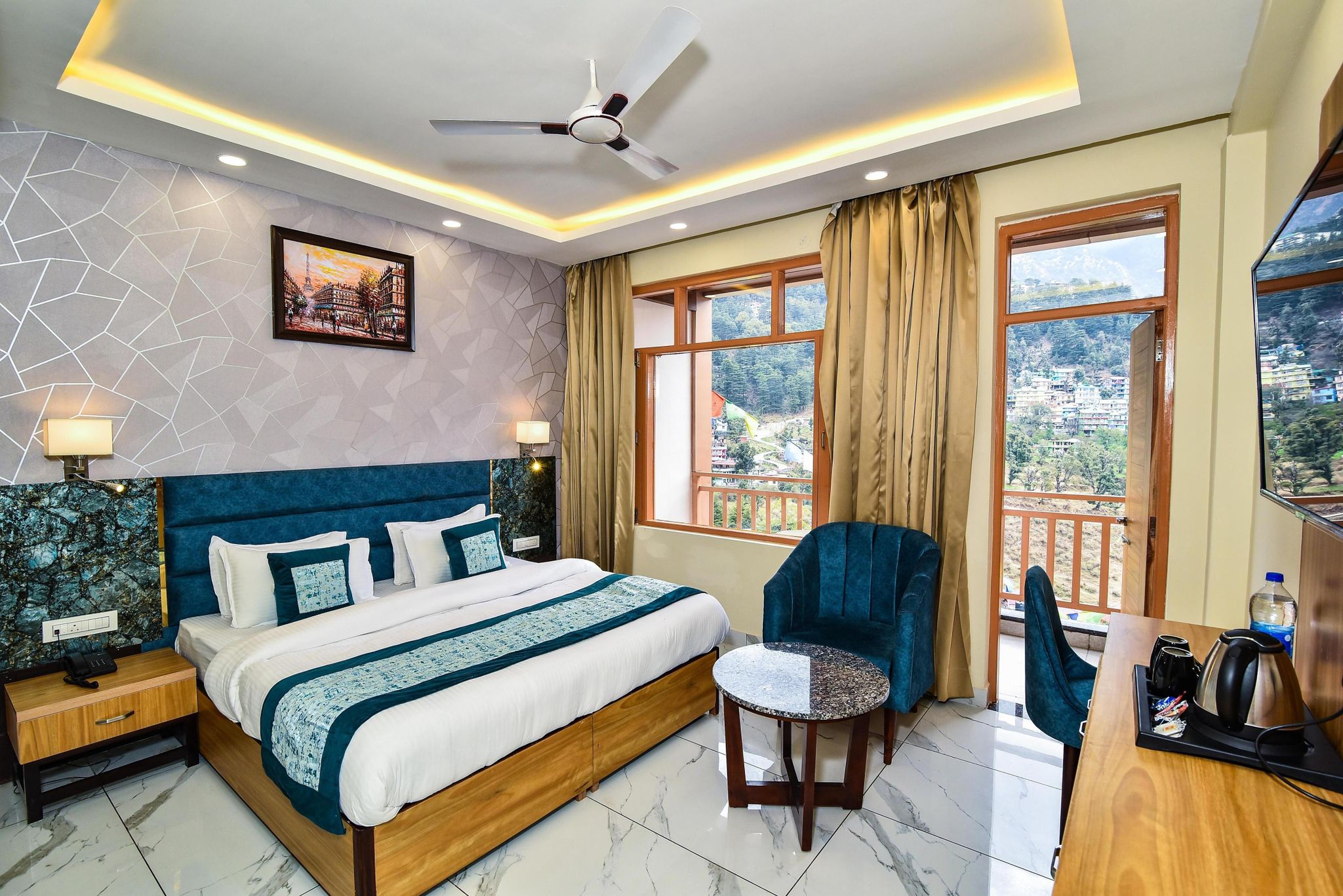 Mountain View Premium Room With Balcony