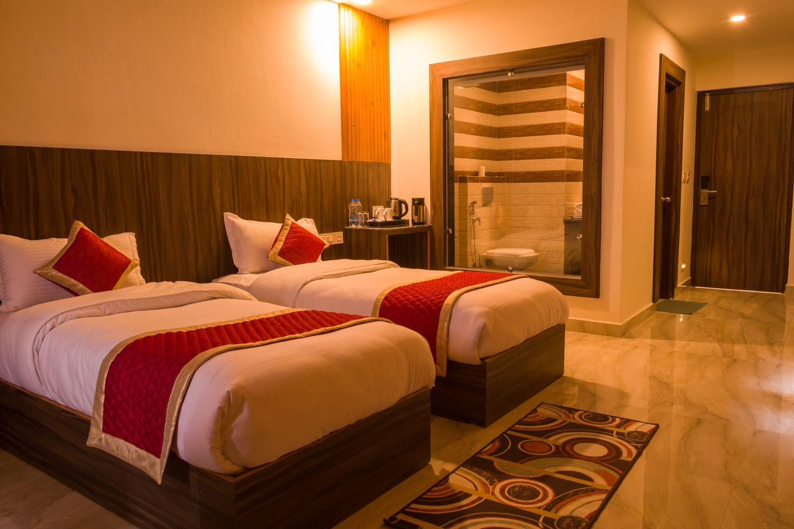Twin Bed Room