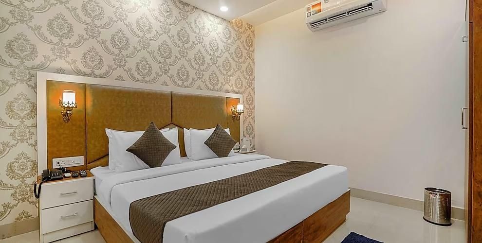 Hotel Paris Chandigarh -Zirakpur Standard Room 4