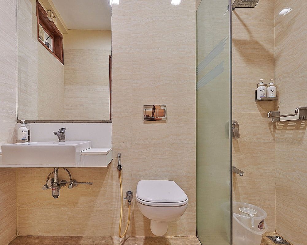 Bentley Hotel, Marine Drive Deluxe Rooms 13