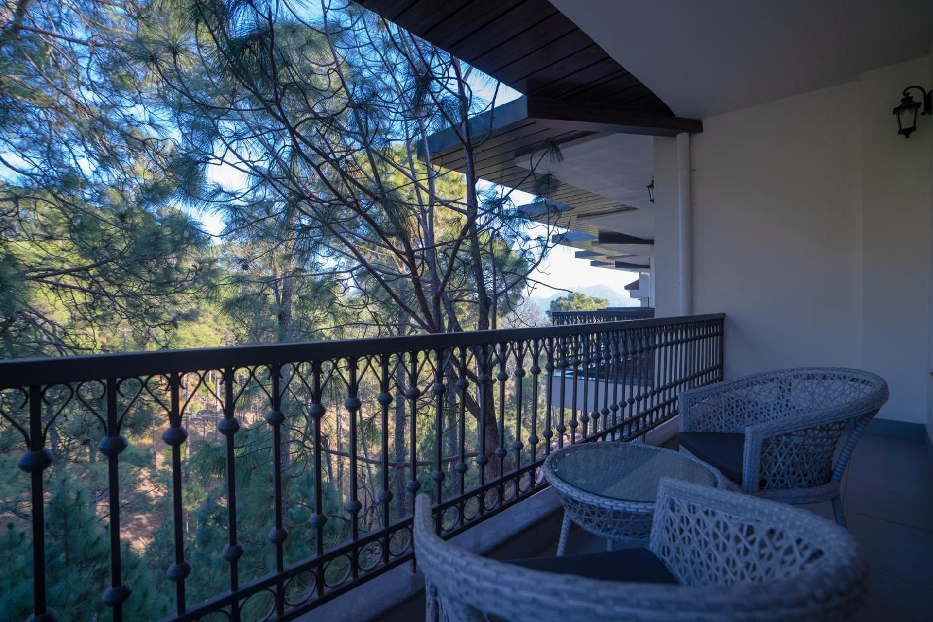 WelcomHeritage Parv Vilas Resort & Spa Deluxe Suite 4