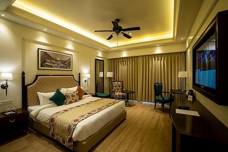Super Deluxe Room