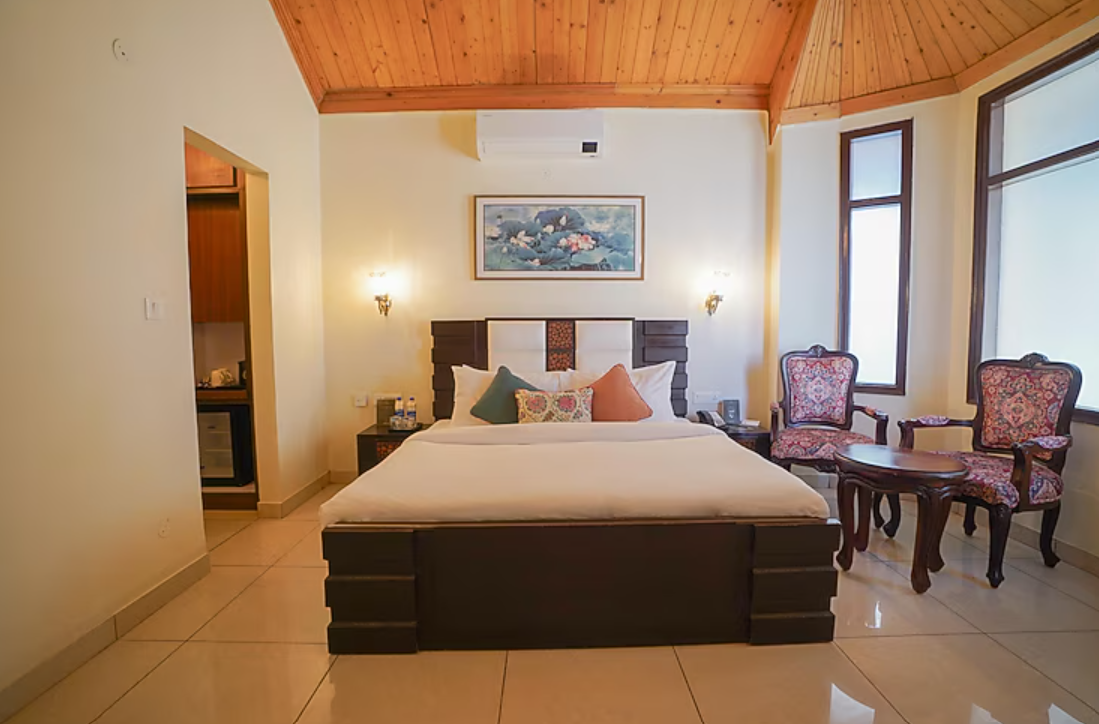 Presidential Cottage(4 Double Beds)