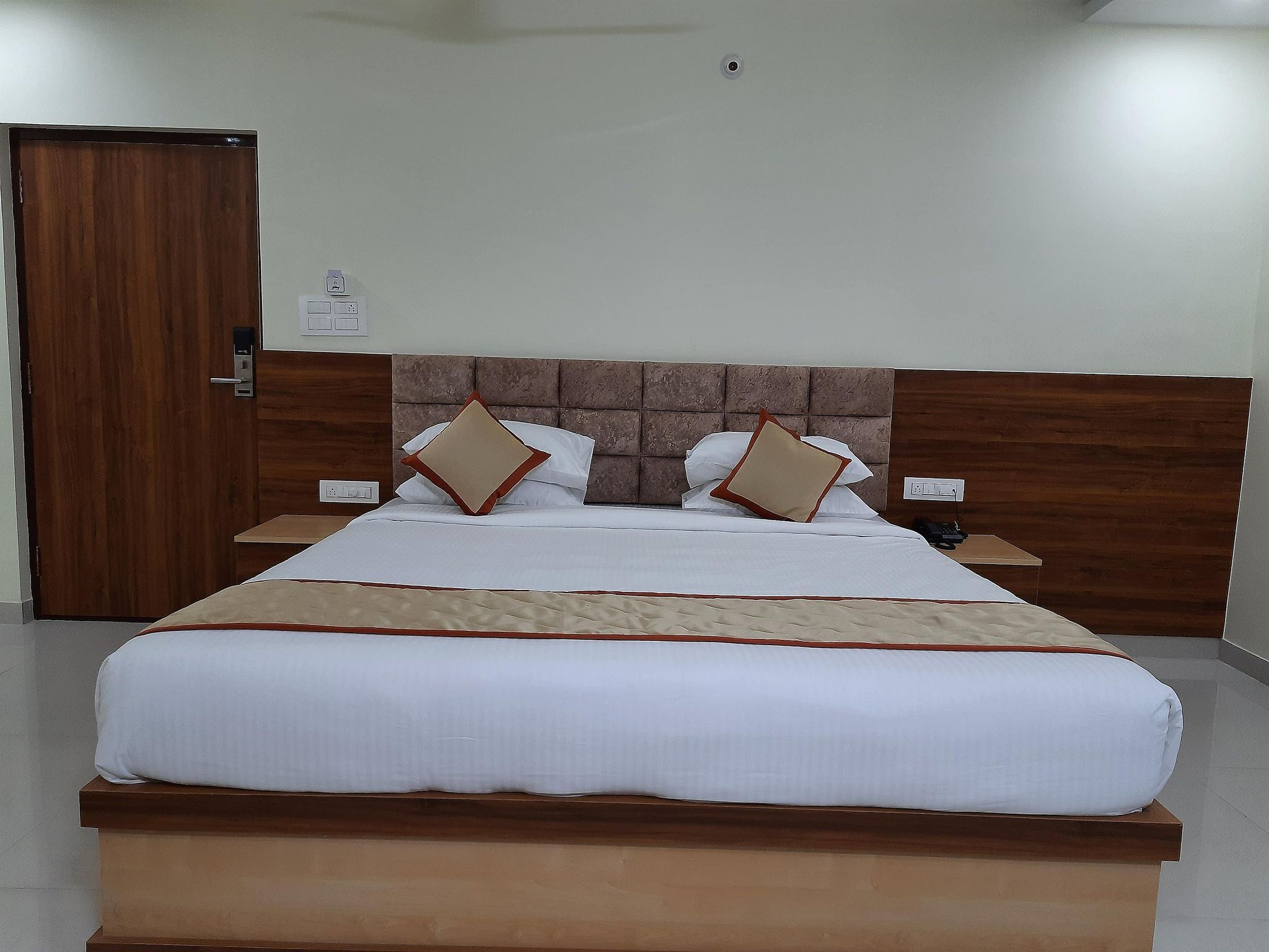 Hotel 8th Mile Suites - Duplicate Suite Room 5