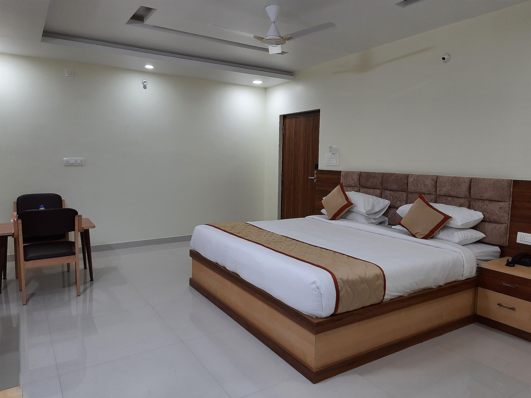 Hotel 8th Mile Suites - Duplicate Suite Room 2