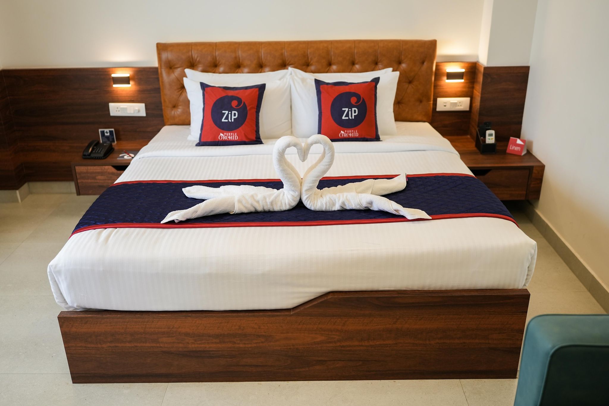 Zip By Spree Hotels Purple Orchid Superior King Room 5