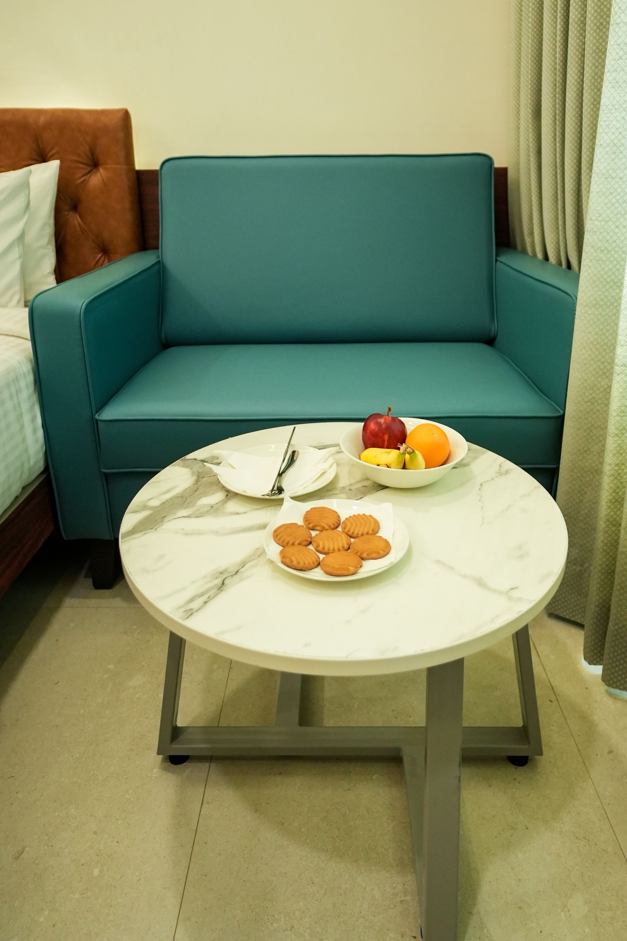 Zip By Spree Hotels Purple Orchid Superior King Room 7