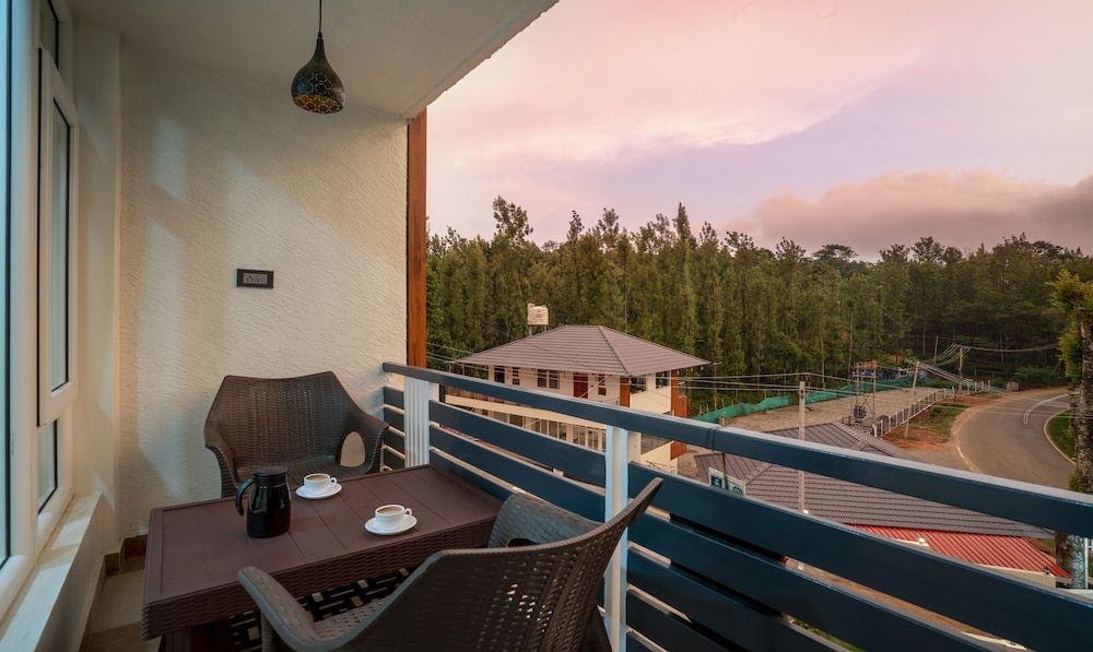 Treebo 3C Comforts Deluxe Double Room 5