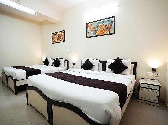 undefined Hotel Lotus Inn 5