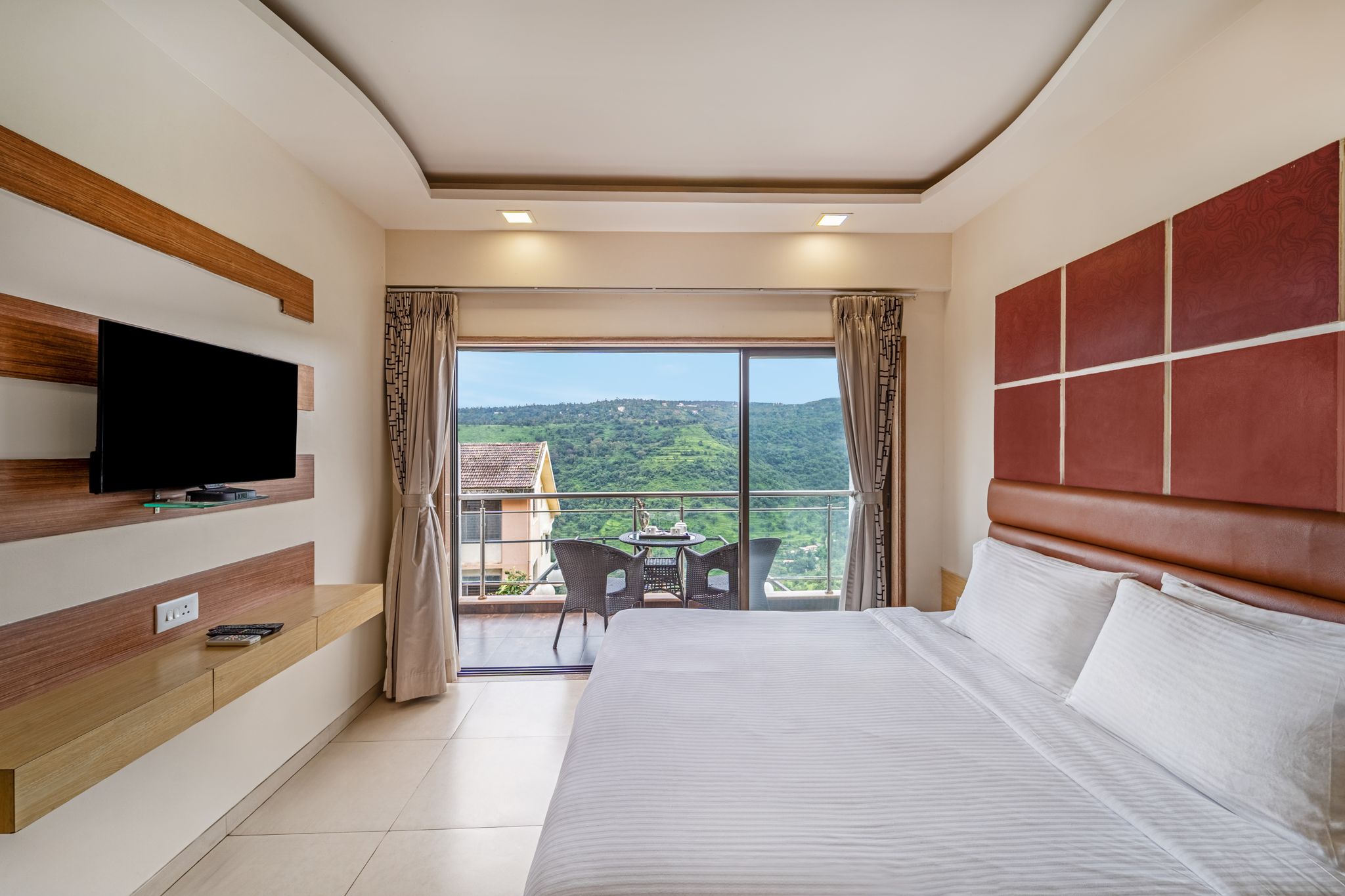 Mountain View Premier room with Balcony