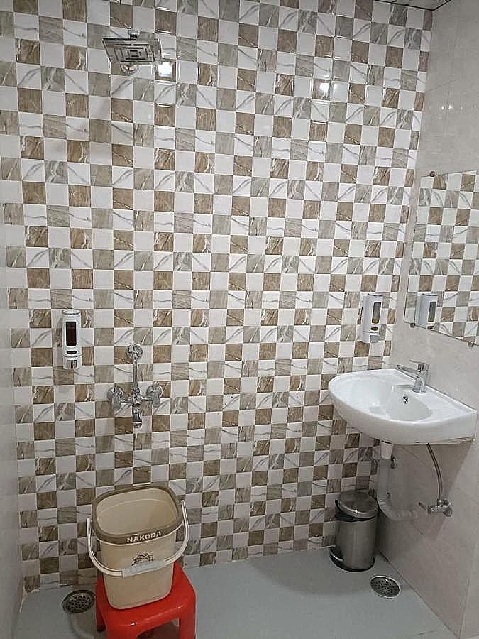 HOTEL KAVANA Super Deluxe 4