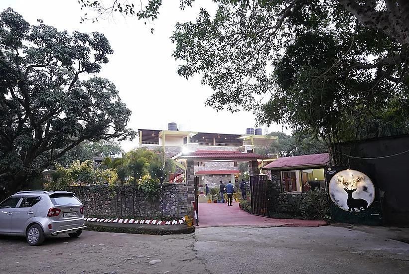 undefined HR Dukes Den Resort 8