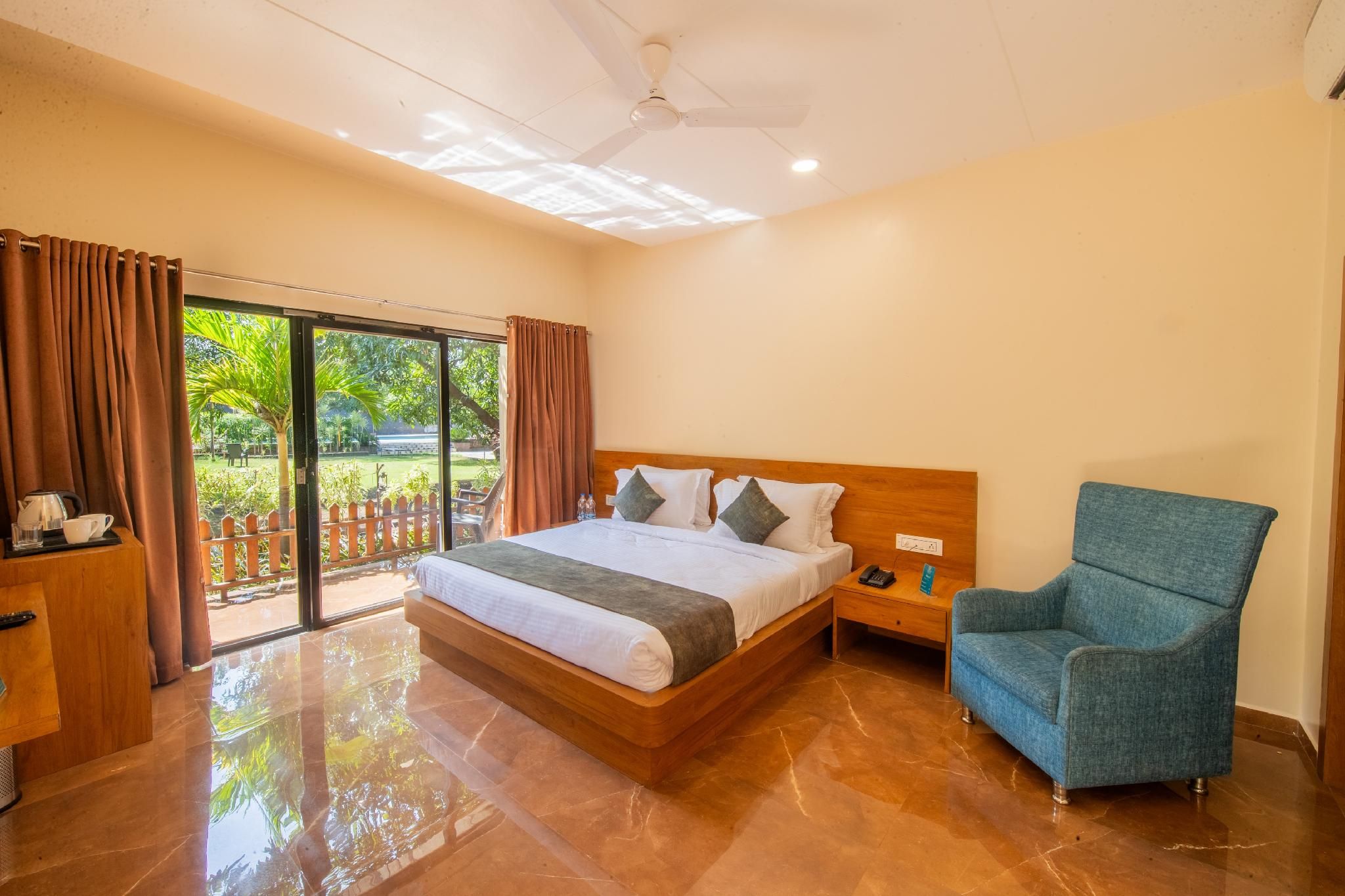 Pinewood Resort Club Room Garden View 