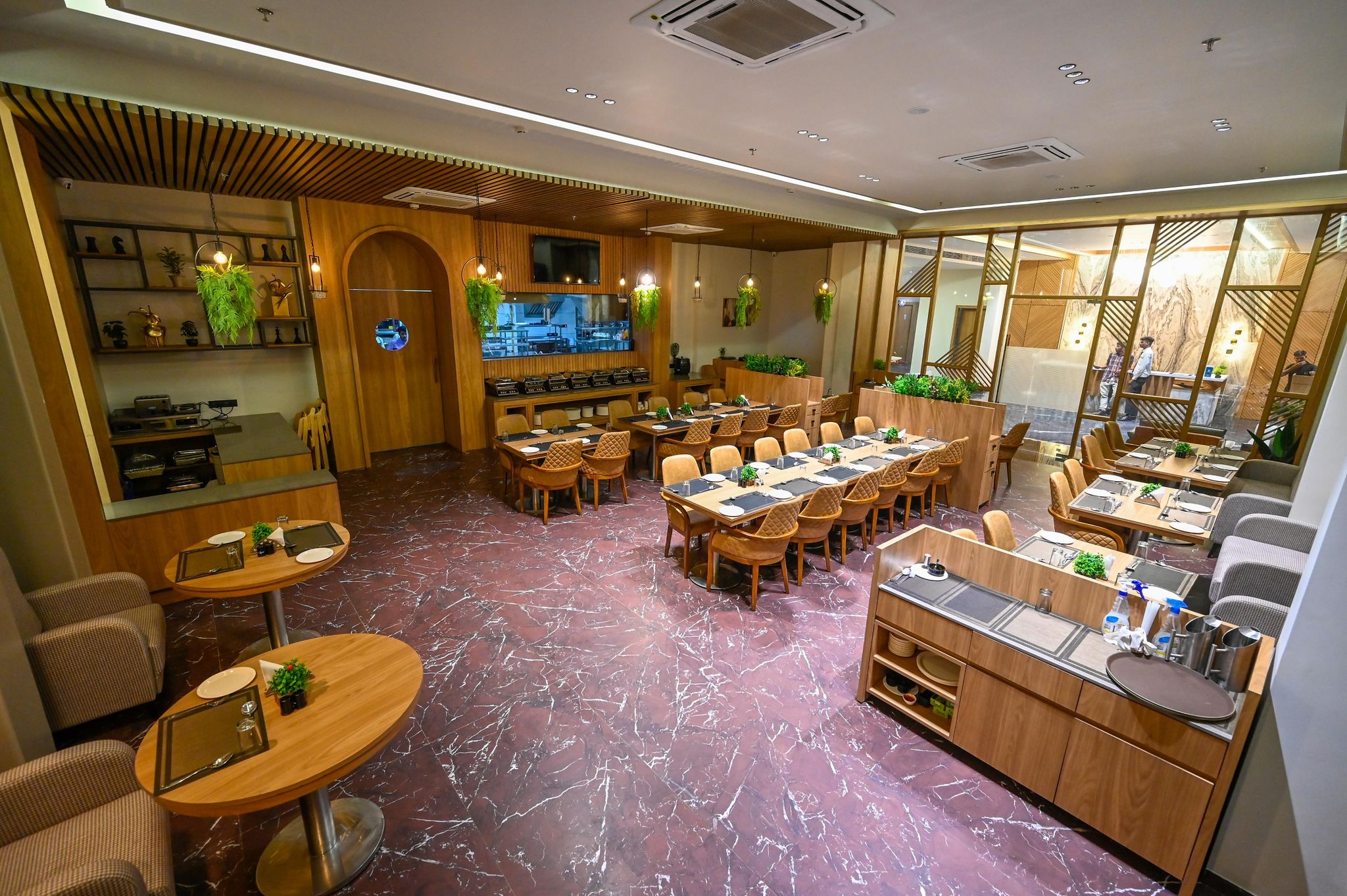 Food & Dining
