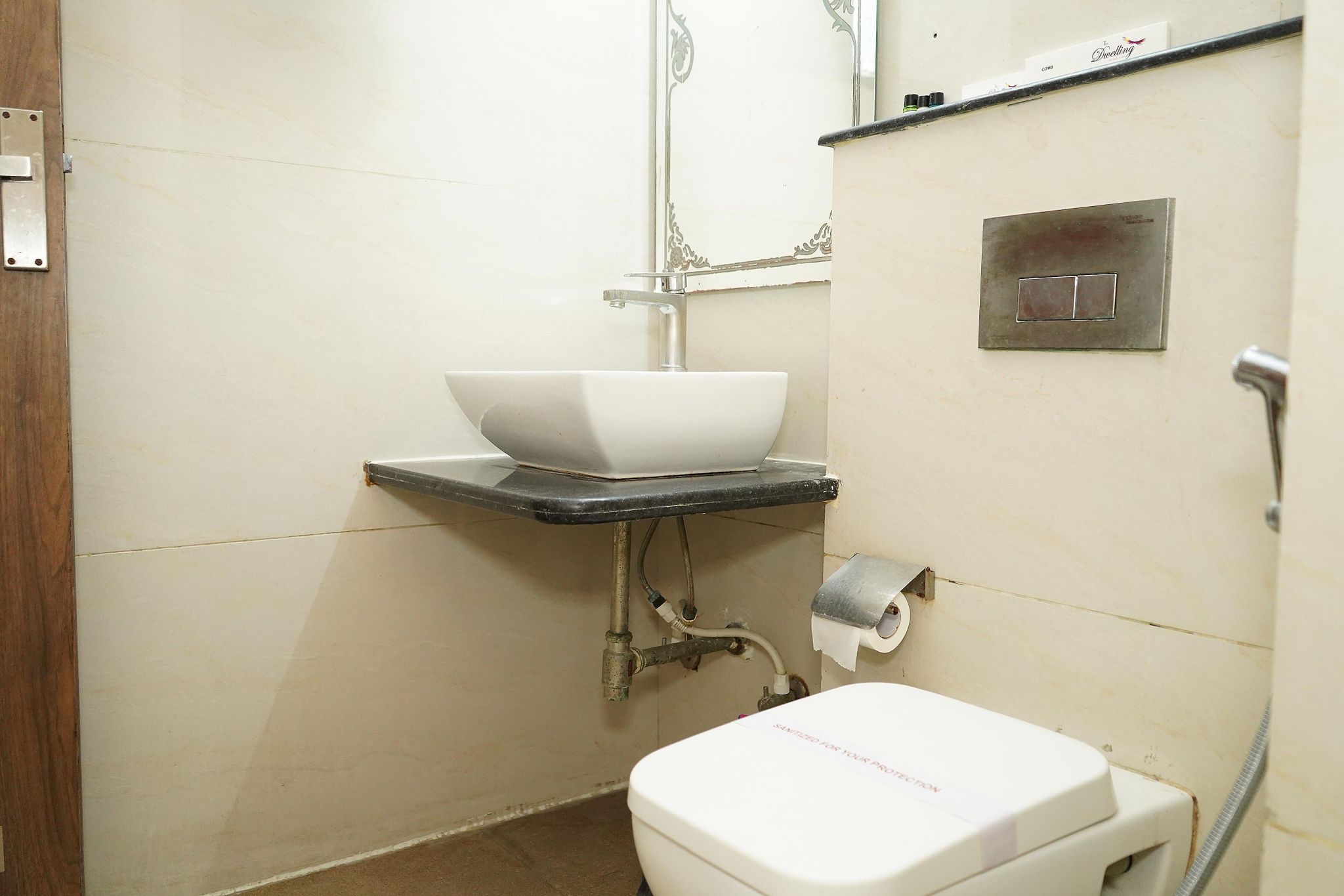 The Dwelling Paradise Executive Room 6