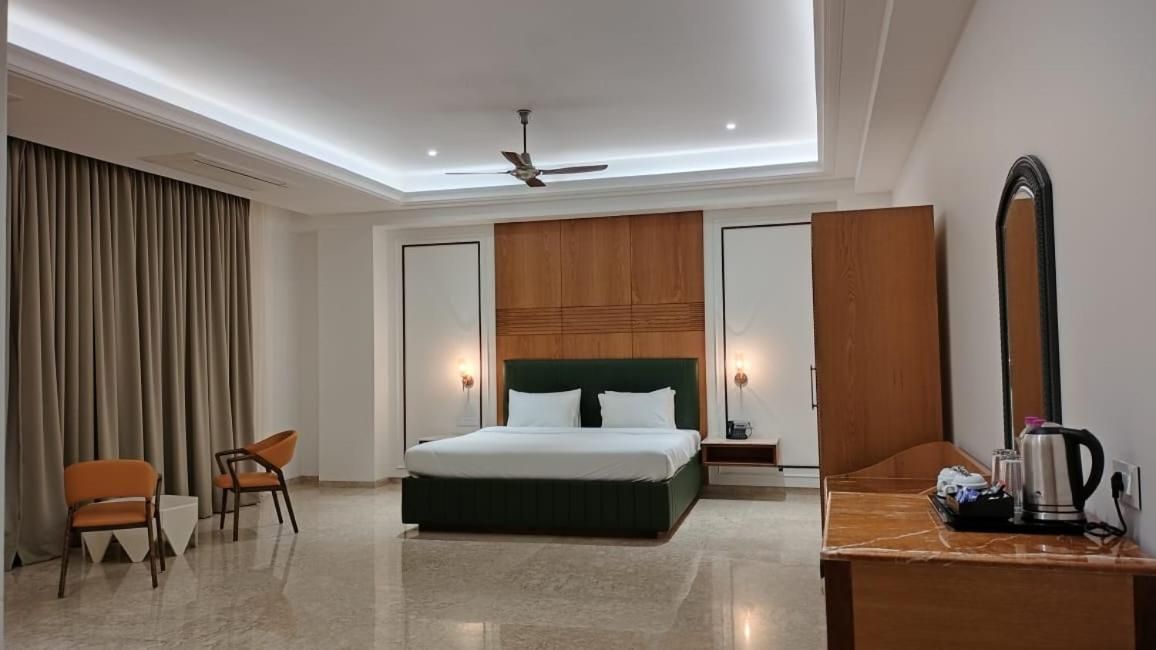 Highland Club Kolhapur Premium Room 2